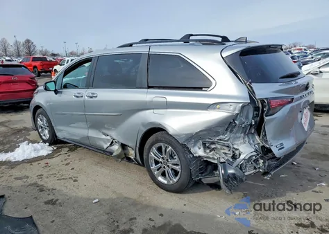 2023 Toyota Sienna Xse z USA, uszkodzony, nr VIN 5TDCSKFC5PS075160